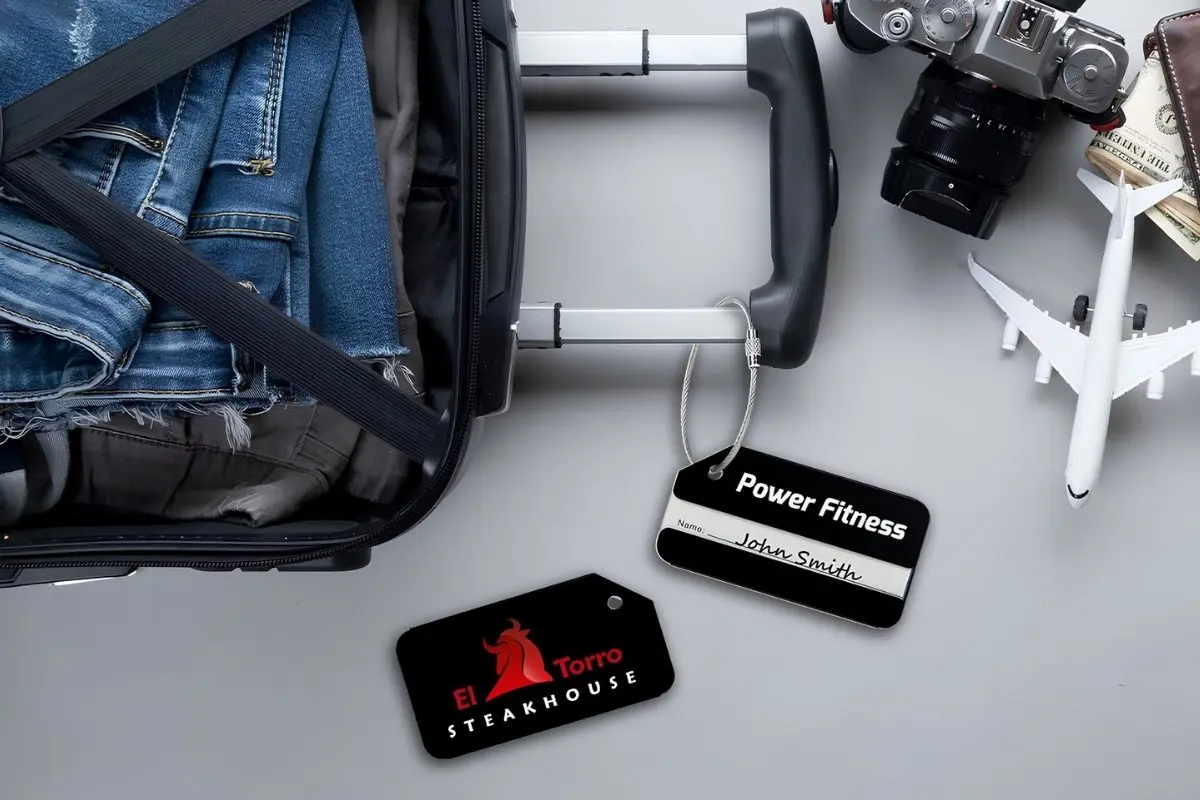 Case with luggage tag