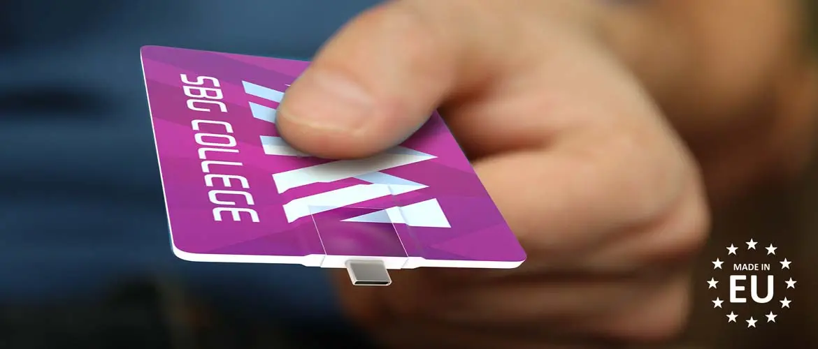 USB 3.0 / 3.2  USB 3.0 / 3.2 is faster than ever. With the USB 3.0 / 3.2, the reading and writing speed is 2 to 3 times faster than usual.